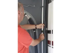 Kampa Dometic Set Aandrukstangen Aluminium -CampEssentials Verkoopwinkel 26 2 kampa set aandrukstangen aluminium ce730205 2